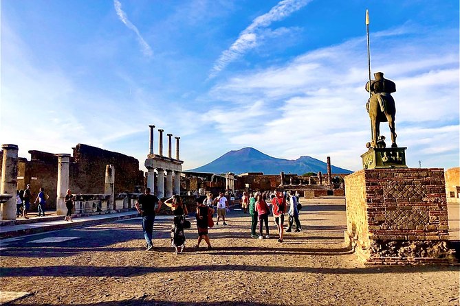 2.5-Hour Guided Tour of Pompeii with an Archaeologist - The guides who can shape your visit