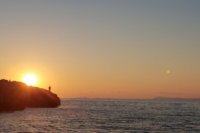 2-Hour Sorrento Coast Sunset Cruise with Dinner Experience - Key points to know before booking