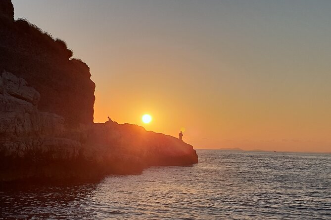2-Hour Sorrento Coast Sunset Cruise with Dinner Experience - Swimming and snorkeling in clear water