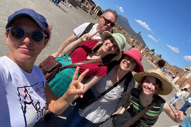 2 Hours Pompeii Group Tour with Archaeologist Guide and Skip the Line - Pompeii’s theaters, from music to drama