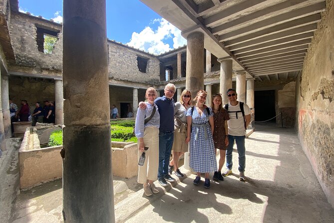 2 Hours Pompeii Group Tour with Archaeologist Guide and Skip the Line - Baths, streets, and the physical feel of Pompeii