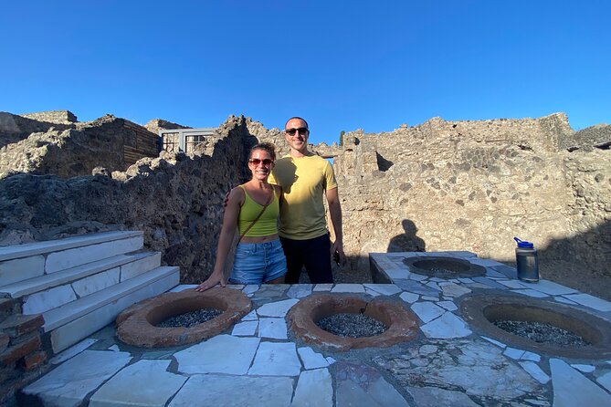 2 Hours Pompeii Group Tour with Archaeologist Guide and Skip the Line - Plaster casts, 3D Pompeii, and the final temples