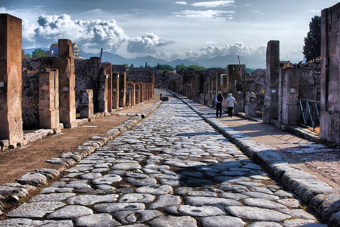 2 hours Pompeii Tour with Local Historian - Ticket Included - Conditions, Cancellations, and Group Rules