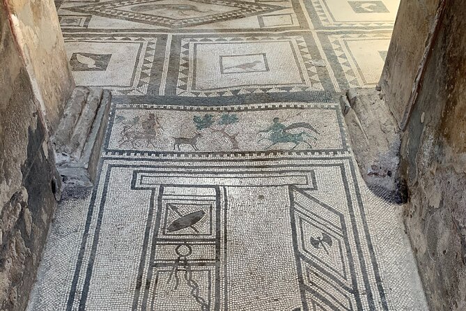 2 Hours Private Tour of Pompeii for Journey Through Time - Timing, Meeting Point, and Practical Details