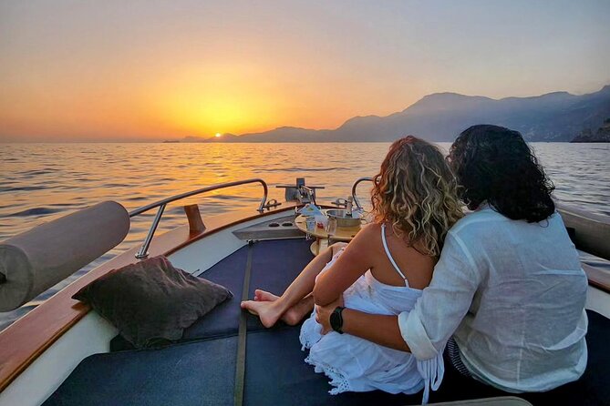 2 Hours Sunset Cruise of Positano - Key points at a glance
