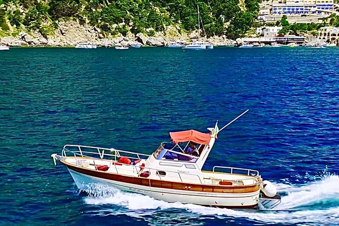 3-hour private boat tour of the island of Capri - Swimming inside the Green Grotto