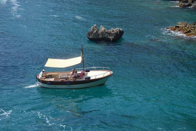 4 Hour Boat Tour To Discover Capri - Why Capri looks better from a private boat