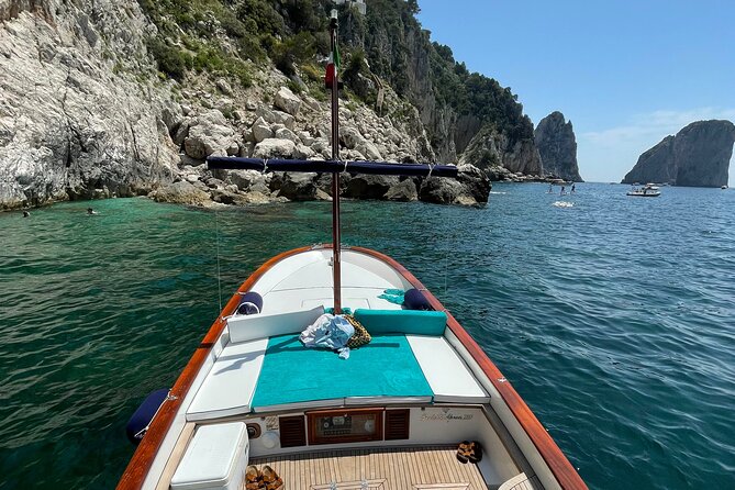 4 Hour Private Boat Tour of Capri - Natural Arch and Capri’s limestone coast