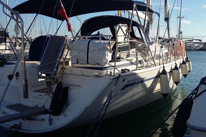 Activities on the Amalfi coast with a sailing boat - Conca dei Marini, a second swim, and a light lunch