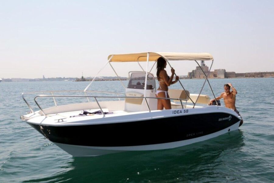 Amalfi: boat rental no license - A Private Day on the Water From Amalfi