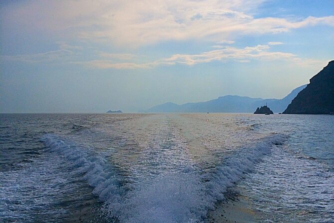 Amalfi Coast 7-hour Private Boat Rental in Maiori or Minori - Nerano, Li Galli, and the case for a lunch stop