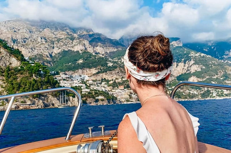Amalfi Coast: Boat and Snorkeling Tour with Fruit & Drinks - Praiano and the blue light of Africana Grotto