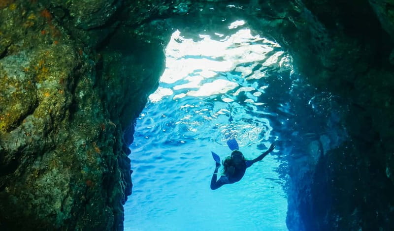 Amalfi Coast: Boat and Snorkeling Tour with Fruit & Drinks - Positano from the water and the second swim