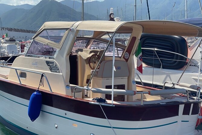 Amalfi Coast Boat Excursion: Swim, Explore, and Relax - Two hours in Positano or Amalfi