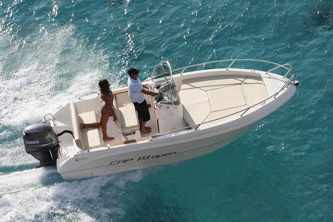 Amalfi Coast Boat Rental: Explore, Swim, and Relax at Your Pace - The boat, the lesson, and the first hour