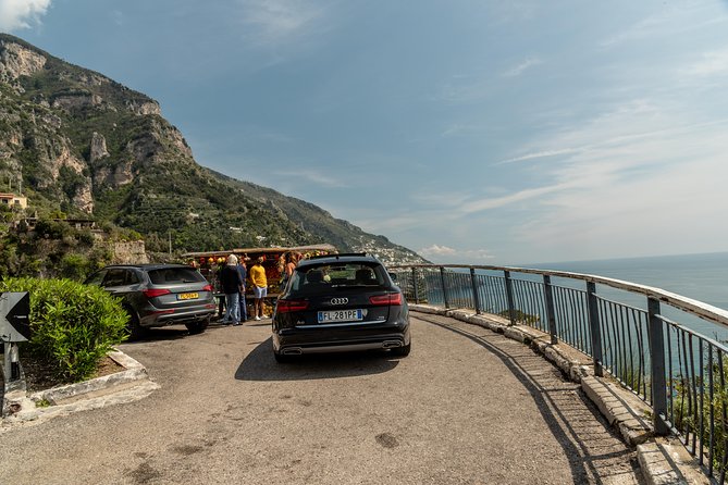 Amalfi coast driving tour - Positano, ceramics, and a possible limoncello stop