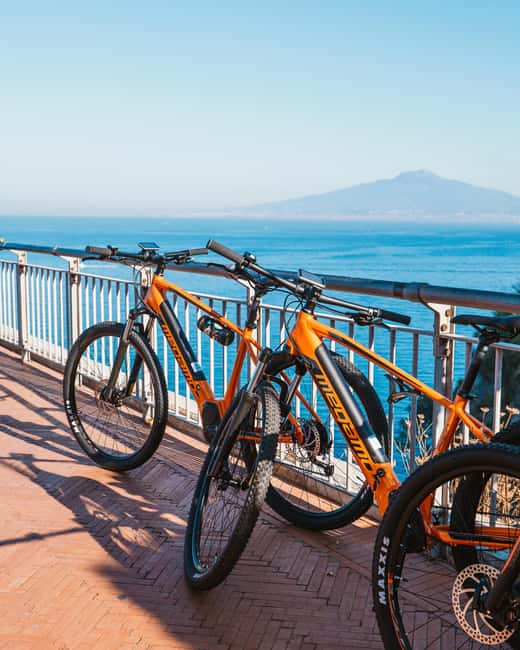 Amalfi coast: E-bike tour from Sorrento to Positano - Coastal views, lemon groves, and photo stops