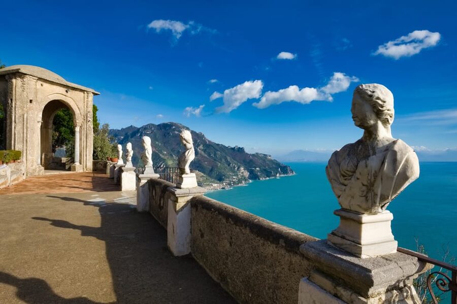 Amalfi coast from Pompeii by bus - Comfort, safety, and the long road home