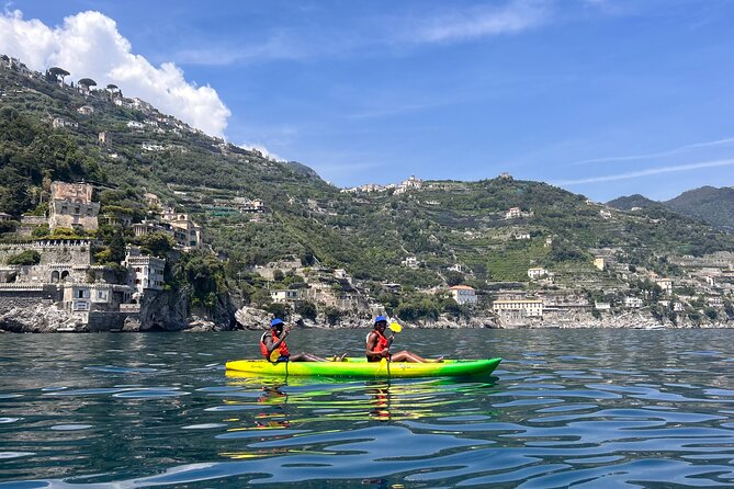 Amalfi Coast : Kayak-Snorkeling tour Pandora Cave & Hidden beach - Entering Pandora Cave by kayak