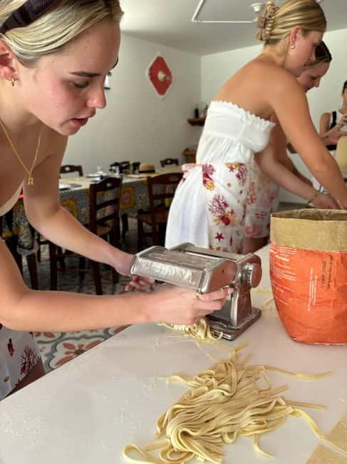 Amalfi Coast: Mozzarella, Pasta and Tiramisù Cooking Class - Who Should Book This Class?