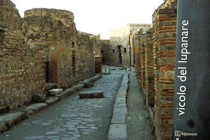 Amalfi Coast: Pompei & Vesuvius small group with Skip the line tickets - Lunch is convenient, but not the culinary highlight