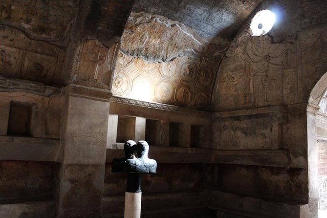 Amalfi Coast: Pompei & Vesuvius small group with Skip the line tickets - Pompeii’s streets, homes, and public life