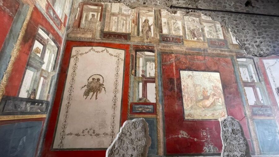 Amalfi Coast: Pompeii Ruins Guided Tour - What the guides add to the experience