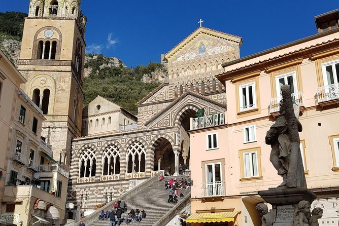 Amalfi Coast Positano & Emerald Grotto Naples Port ShoreExcursion - The Emerald Grotto and its green light