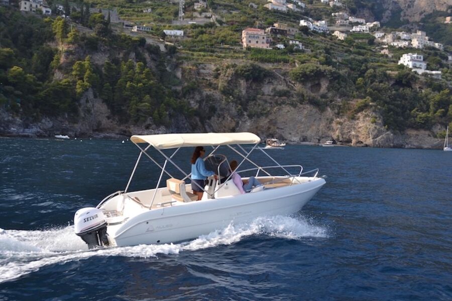 Amalfi coast: Rent boats in Salerno without license - Who should book this private boat day