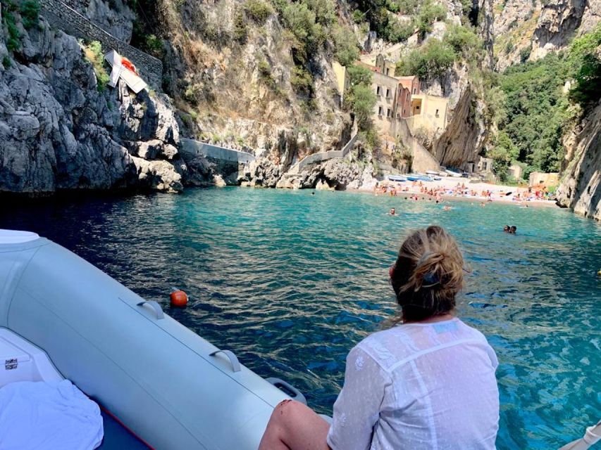 Amalfi coast: Rent boats in Salerno without license - Reaching Positano by boat