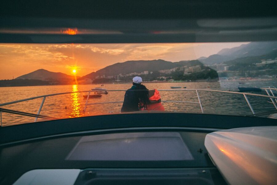 Amalfi Coast: Romantic Sunset Cruise with Music & Cocktails - Key points to know before booking