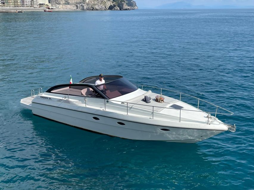 Amalfi Coast: Scenic Boat Private Tour with Aperitif - Sunset or daytime sailing