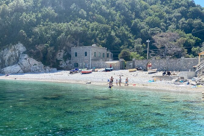 Amalfi Coast Small Group Day Boat Tour with Limoncello Onboard - Swimming, snorkeling, and the limits of the sea