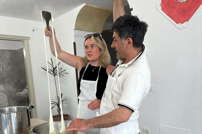 Amalfi: lezione di cucina su pasta, mozzarella e tiramisù - Starting with tiramisù and a family recipe