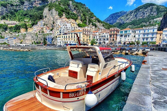 Amalfi & Positano Boat Experience with Free Time & Transfer - Li Galli gives you 30 minutes to swim