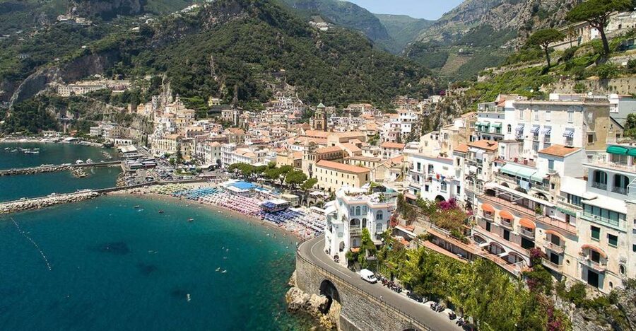 Amalfi: Private Full-Day Boat Excursion on the Amalfi Coast - What the private format is worth