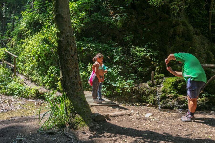 Amalfi: Private Valley of the Mills Nature Reserve Tour - What the strongest guide experience adds