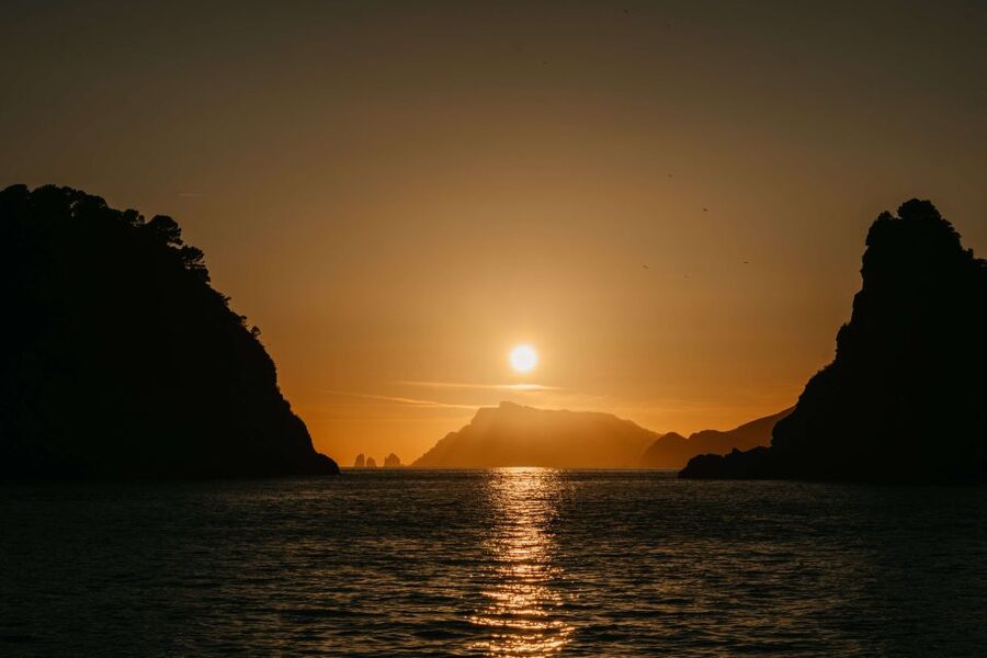 Amalfi: Sunset Boat Tour with Fruit and Drinks - Group size, comfort, and the pace of the evening