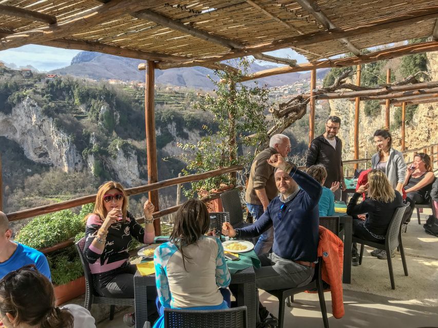Amalfi: Walking tour between Furore vertical Vineyards - What this Furore hike is really like