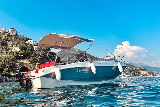 Amalfitan coast boat rent no license or with professional skipper - The skipper experience and personal service