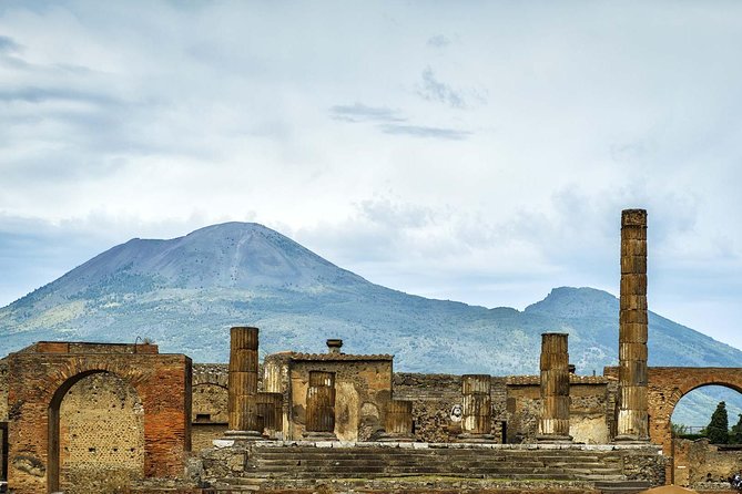 Ancient Pompeii Private Tour: Skip the Line & Kid-Friendly Option - The Forum Baths and Roman comfort