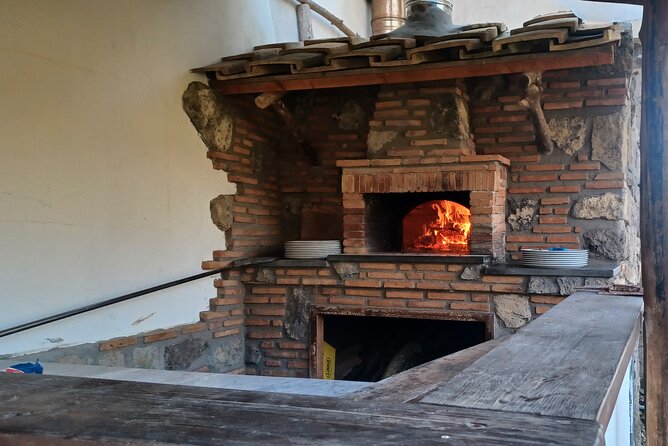 Authentic Farm Tour with Pizza, Cheese, Wine & Limoncello Tasting - Making your own pizza at Primaluce