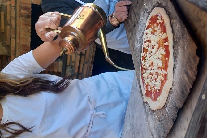Authentic Farm Tour with Pizza, Cheese, Wine & Limoncello Tasting - Why the family setting changes the mood