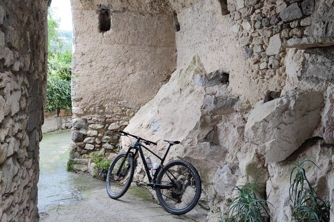 Backroads & Limoncello Experience: Sorrento E-Bike Tour - The first hour: hills, orchards, and views toward Capri