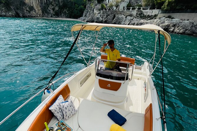 Boat and dinghy rental in Cetara on the Amalfi Coast - Key points to know before booking