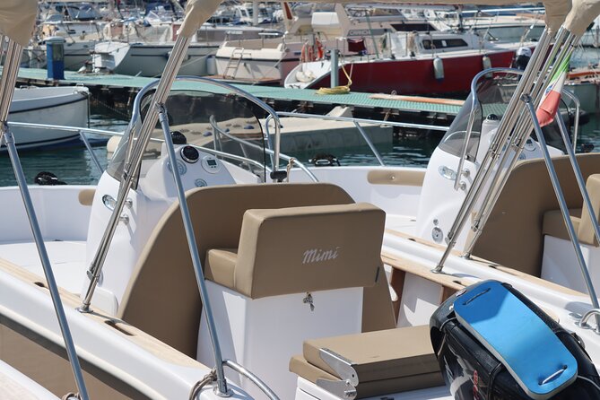Boat rental in Salerno (rent without license) - Key points to know before booking