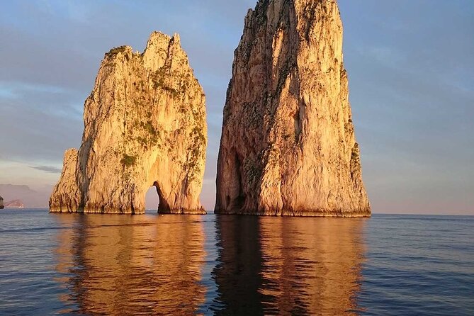 Boat tour of Capri (tour classes 2 hours ) - The Faraglioni and the small marina