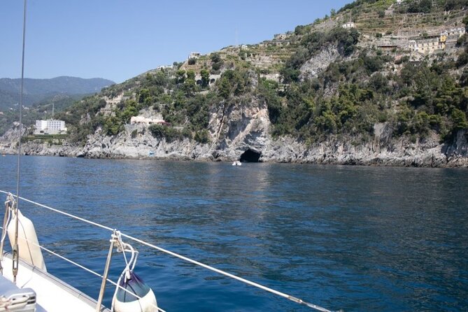 Boat tour of the Amalfi Coast with Aperitif - Castiglione and the Marmorata coast