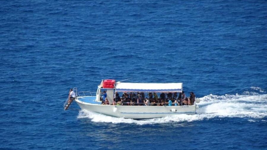 Camerota: boat tour exploring Baia Infreschi - Who will enjoy this boat trip most?