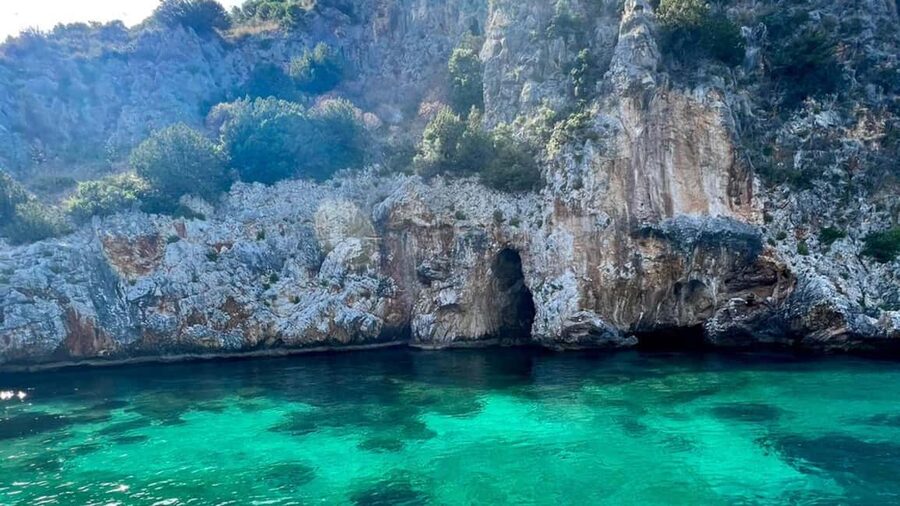 Camerota: boat tour exploring Baia Infreschi - Baia Infreschi and Cala Pozzallo